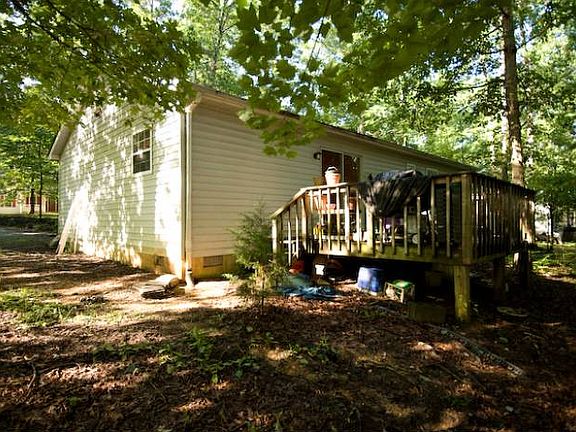 3rd image of 625 Jefferson Dr