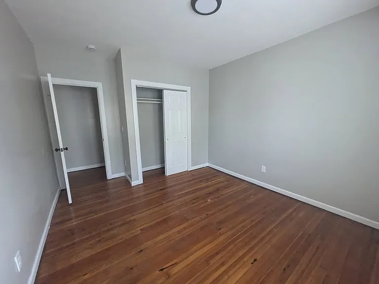 1079 Kossuth St #2 — Photo 5