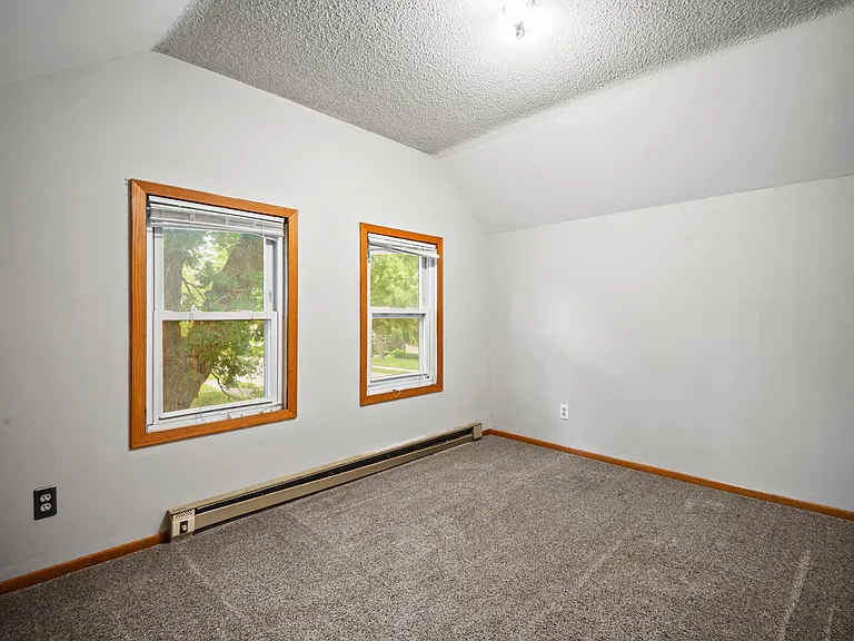 820 S Grove Ave — Photo 14