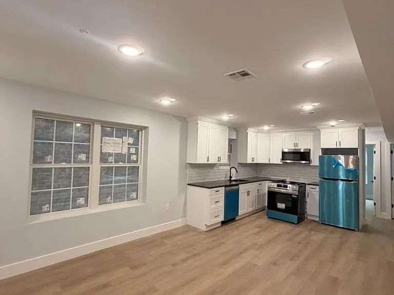 129 Mount Pleasant Ave #1 — Photo 3