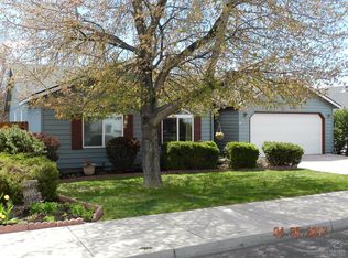 730 NE Oak Pl, Redmond, OR