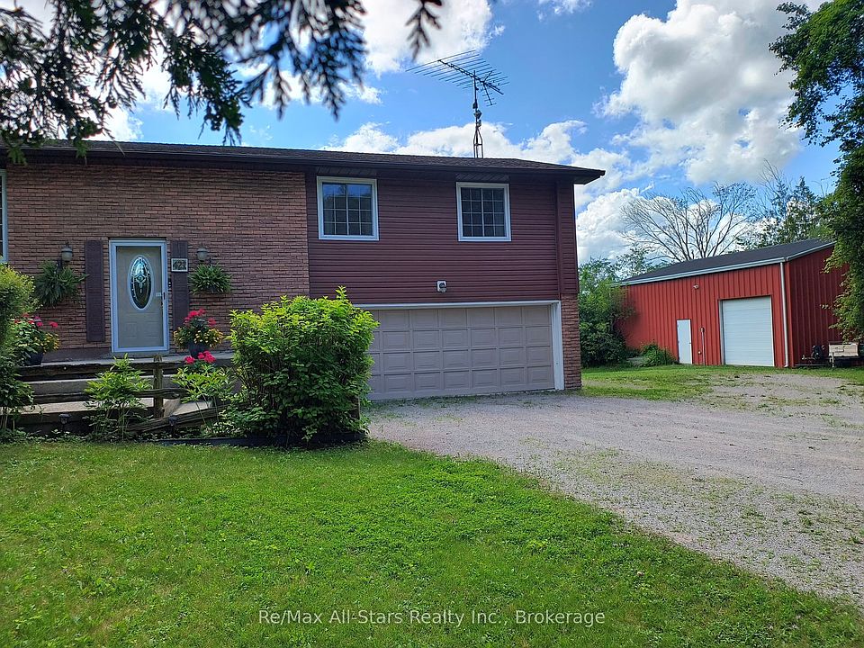 1st image of 421 Ogemah Rd S