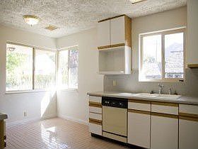2nd image of 2066 E Wilson Ave