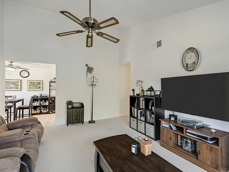 20561 S Vermont Ave #4 — Photo 6