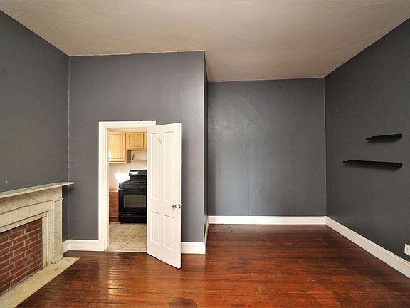 5th image of 808 Cathedral St APT 3F