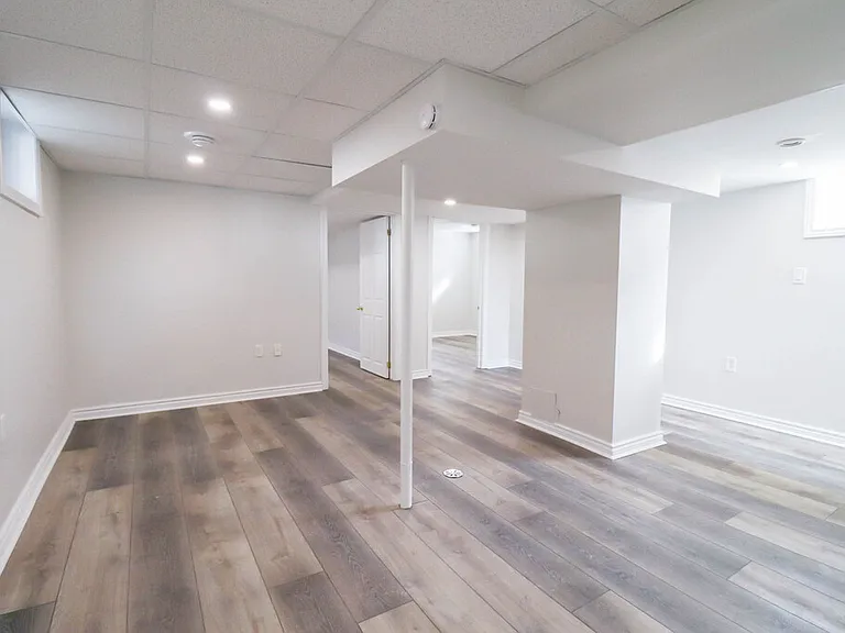 161 Louth St #3 — Photo 5