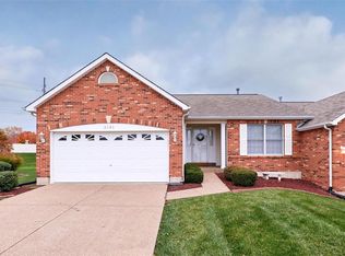 2151 Farnsworth Dr, O'Fallon, MO 63368