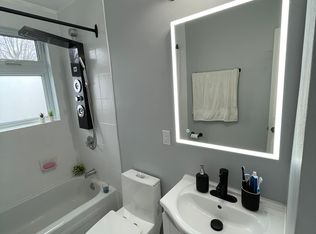 518 Guy St #2, Ottawa, ON K1K 1B9