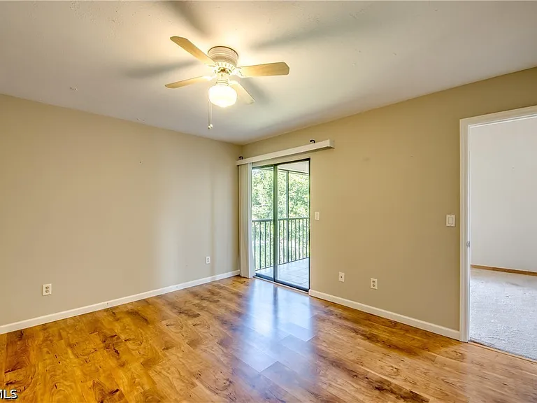4616 SE 6th Ave #202 — Photo 13