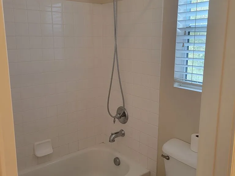 11424 Valentino Ln — Photo 16