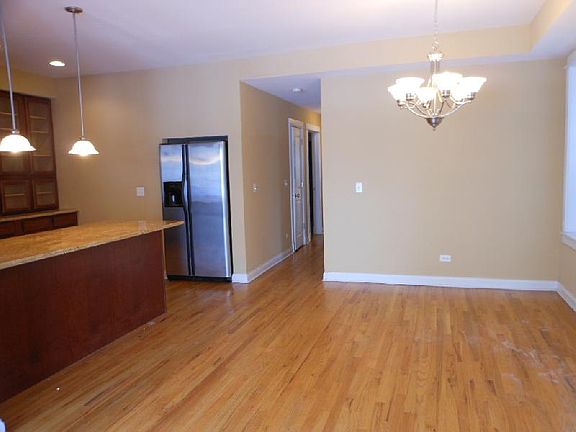 2nd image of 1520 W Birchwood Ave APT 1