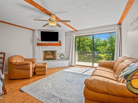 5th image of 526 Briarcliff Way APT 102