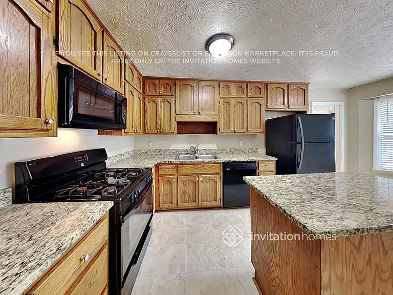 1465 Lake Lucerne Rd SW — Photo 10