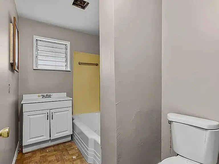 7024 Idlewild Ave — Photo 6
