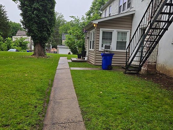 5th image of 870 E High St