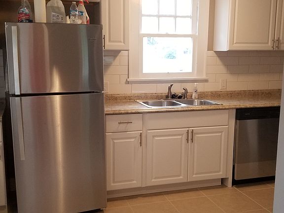 4th image of 165 Fairfield Ave
