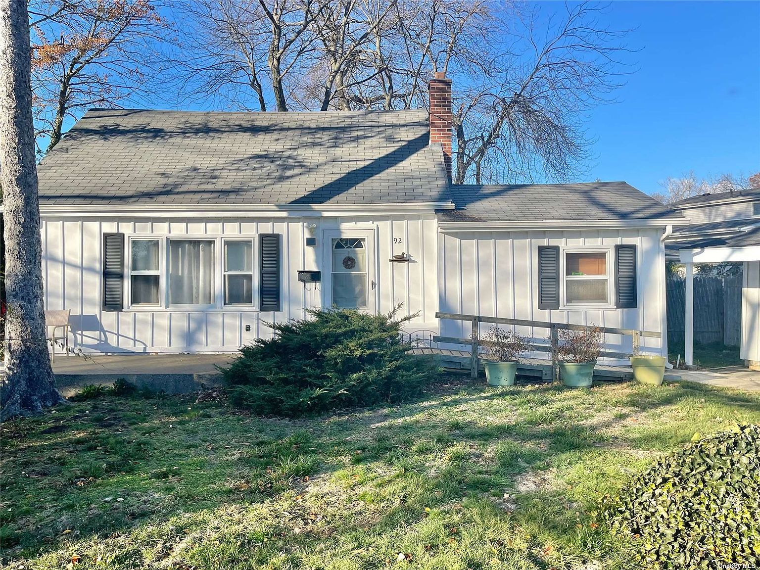 92 E John Street, Lindenhurst, NY 11757 Zillow