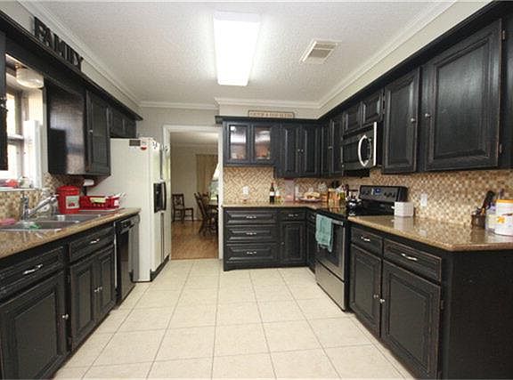 4th image of 313 Linden Ln