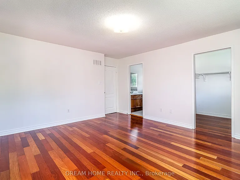 2832 Galleon Cres — Photo 12