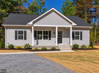 266 Monticello Dr, Colonial Beach, VA 22443