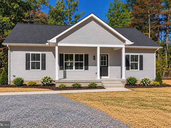 266 Monticello Dr, Colonial Beach, VA 22443
