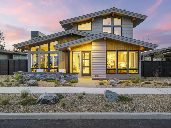 3202 NW Strickland Way, Bend, OR 97703