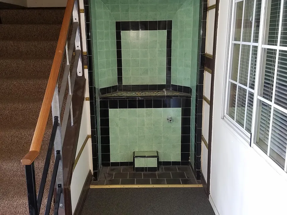 2nd stairs leading to apartment. Yes, this apartment has 2 separate stairs to 2nd floor apartment.