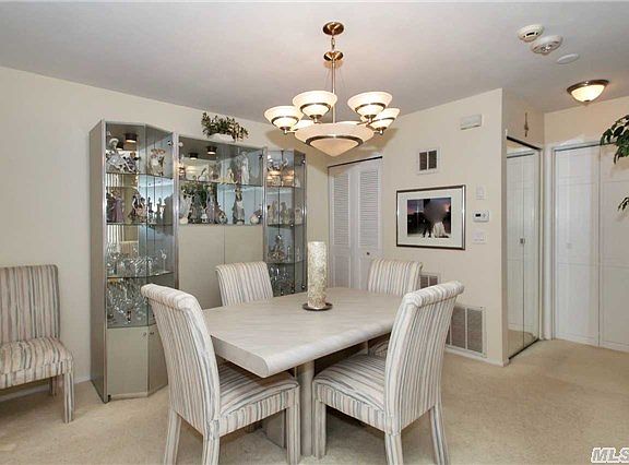 3rd image of 191 Cambridge Dr E #191