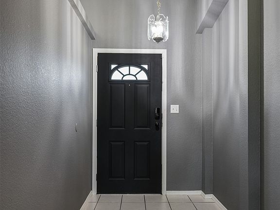5th image of 125 Ivy Ln