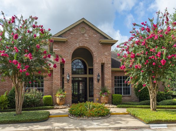 9750 Windwater Dr #923