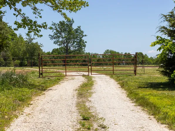 1744 N Farm Road 71, Bois D Arc, MO 65612