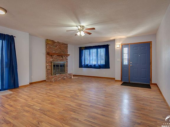 5th image of 1714 E 21st Ter