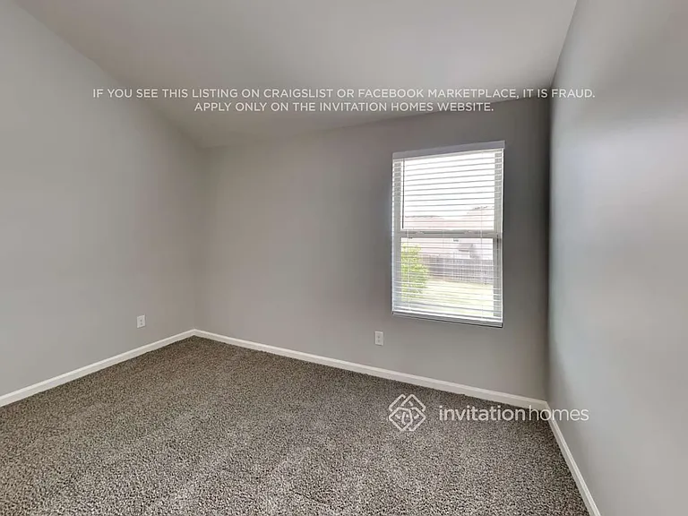 1377 Worcester Trl — Photo 12