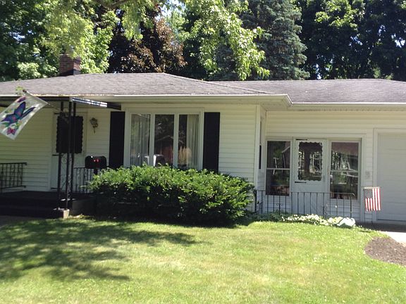 2nd image of 1604 Winton Ave
