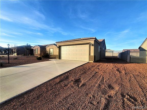 2nd image of 2863 E Casa Linda