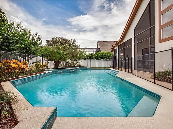 3rd image of 4819 Wingrove Blvd