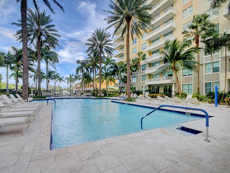 700 E Boynton Beach Blvd #608 — Photo 27