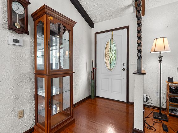 4th image of 2651 S 4th St