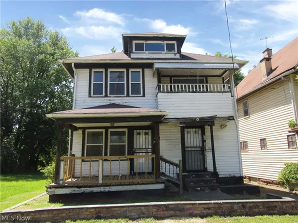 742 Linn Dr, Cleveland, OH 44108
