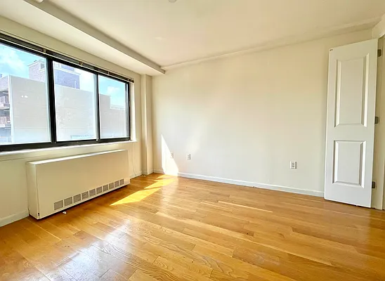Rented by Astoria Realty | media 4