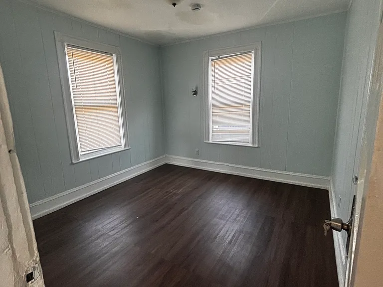 65-65A Chatham St #3 — Photo 12