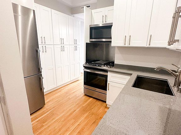 4th image of 1647 Haight St #L