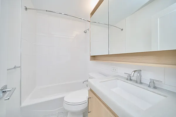 Rented by Living New York | media 13