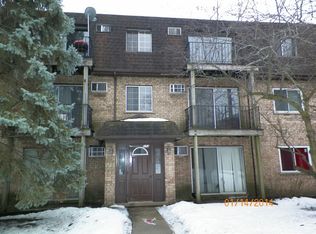 111 E Dundee Rd APT 3W, Wheeling, IL 60090