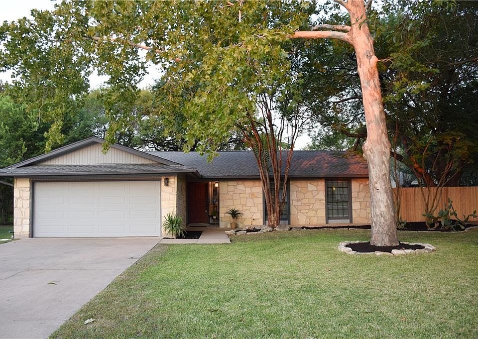 1st image of 1700 Blufftop Cir
