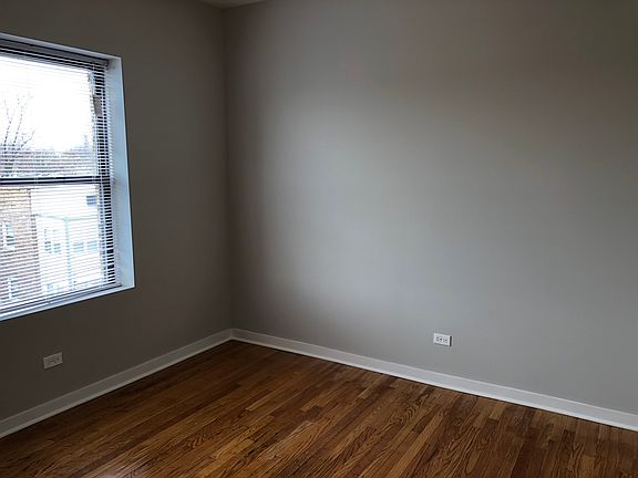 5th image of 4816 N Monticello Ave #1A