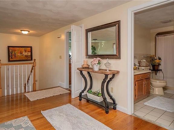5th image of 152 S Seascape Ave