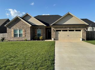 3242 Clover Field Ct, Bowling Green, KY 42101