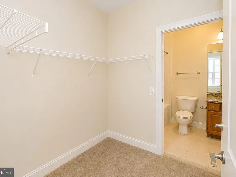 38 Maryland Ave #507 — Photo 18