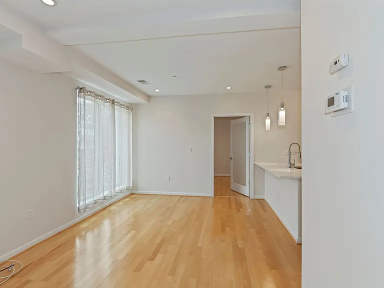 329 Rhode Island Ave NE #103 — Photo 14